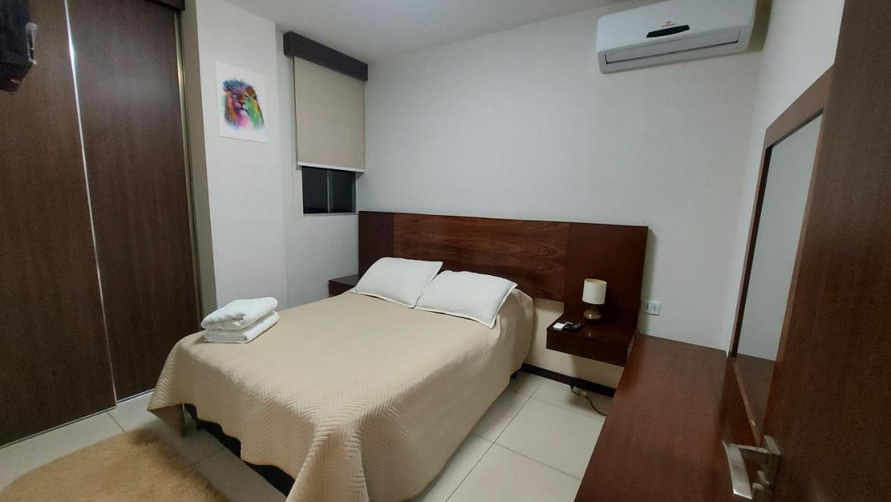 סנטה קרוז דה לה סיירה Hermoso Y Unico Apartamento Moderno, En Pleno Centro De Santa Cruz, Con Netflix Wi-Fi De 60 Mb, Estacionamiento Gratis Y Ac En Todos Los Ambientes מראה חיצוני תמונה