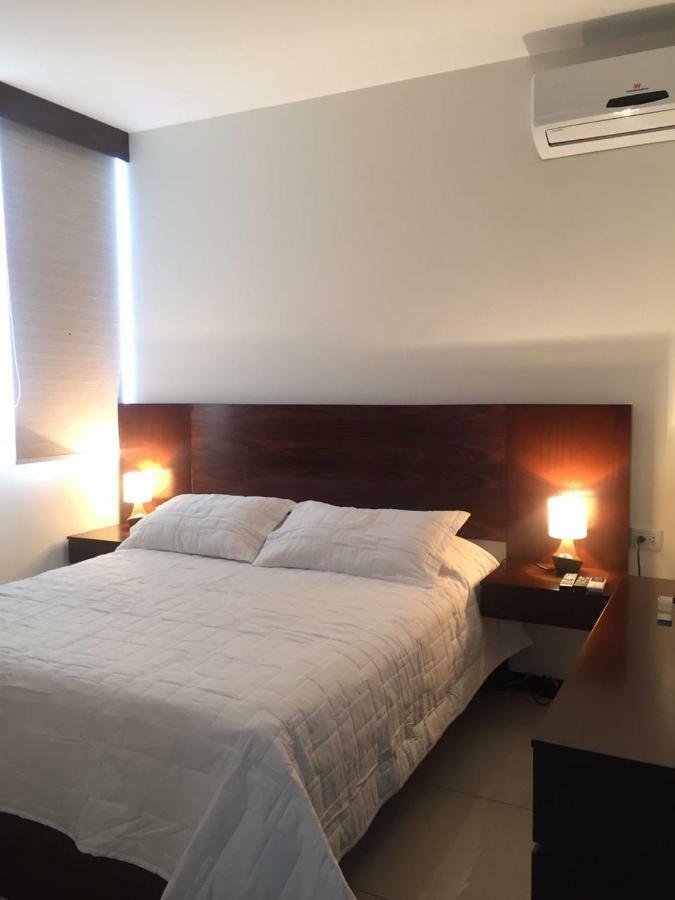 סנטה קרוז דה לה סיירה Hermoso Y Unico Apartamento Moderno, En Pleno Centro De Santa Cruz, Con Netflix Wi-Fi De 60 Mb, Estacionamiento Gratis Y Ac En Todos Los Ambientes מראה חיצוני תמונה