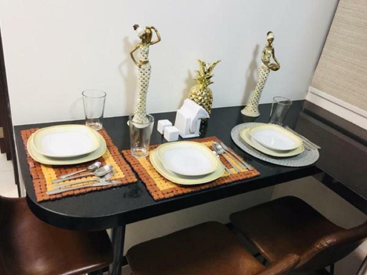 סנטה קרוז דה לה סיירה Hermoso Y Unico Apartamento Moderno, En Pleno Centro De Santa Cruz, Con Netflix Wi-Fi De 60 Mb, Estacionamiento Gratis Y Ac En Todos Los Ambientes מראה חיצוני תמונה