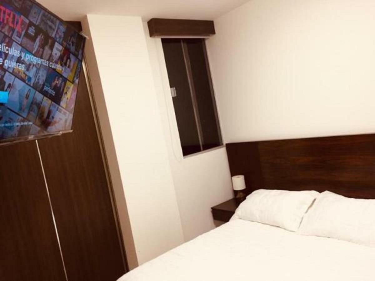 סנטה קרוז דה לה סיירה Hermoso Y Unico Apartamento Moderno, En Pleno Centro De Santa Cruz, Con Netflix Wi-Fi De 60 Mb, Estacionamiento Gratis Y Ac En Todos Los Ambientes מראה חיצוני תמונה